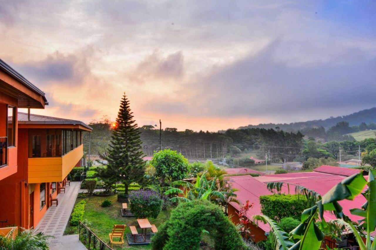 Hotel Cipreses Monteverde Exteriör bild