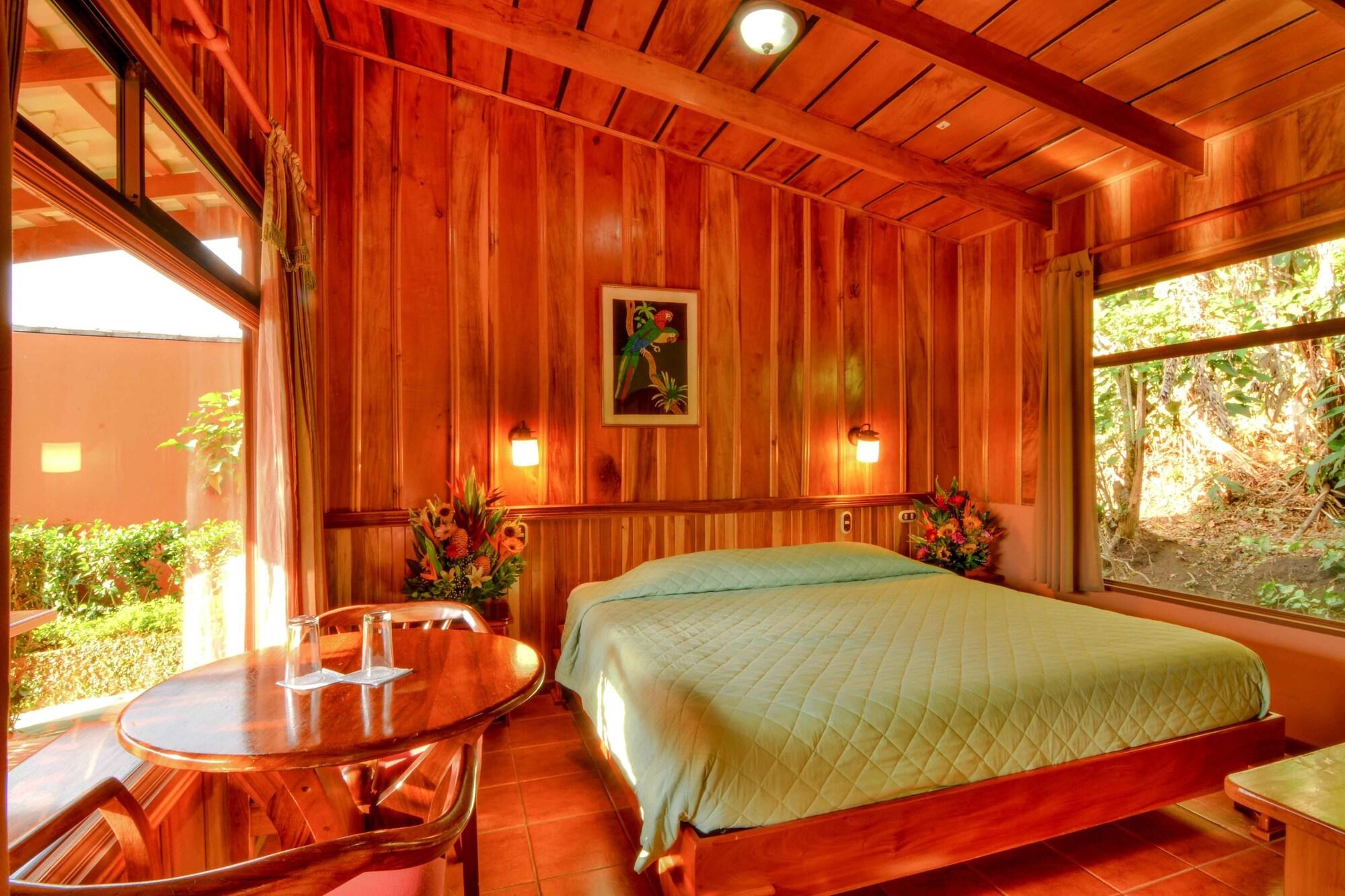 Hotel Cipreses Monteverde Exteriör bild