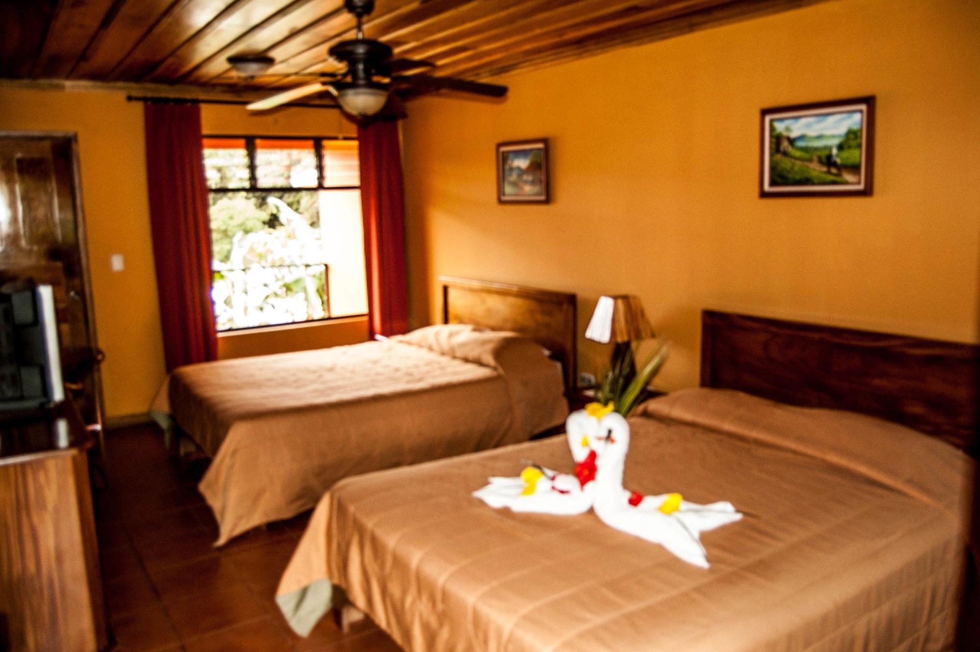 Hotel Cipreses Monteverde Exteriör bild